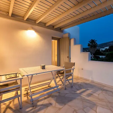 Dom wakacyjny Ramnos House Parasporos